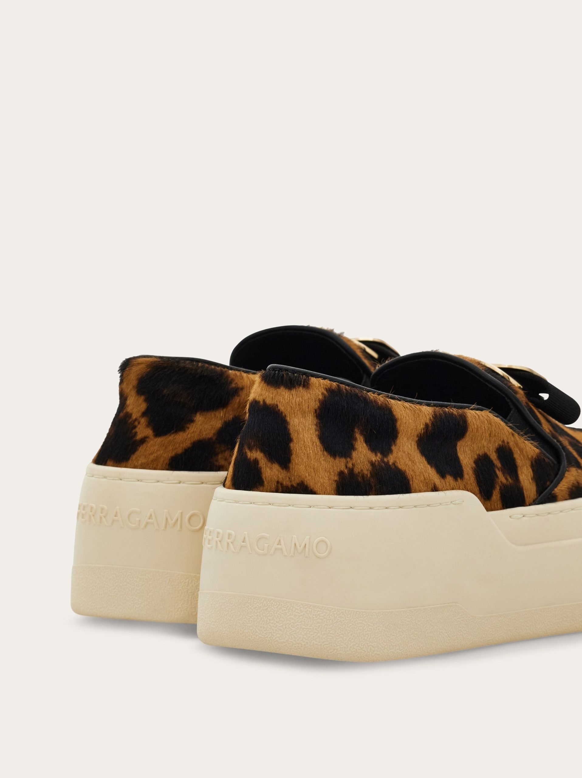 Ferragamo New Vara plate slip on - Image 2